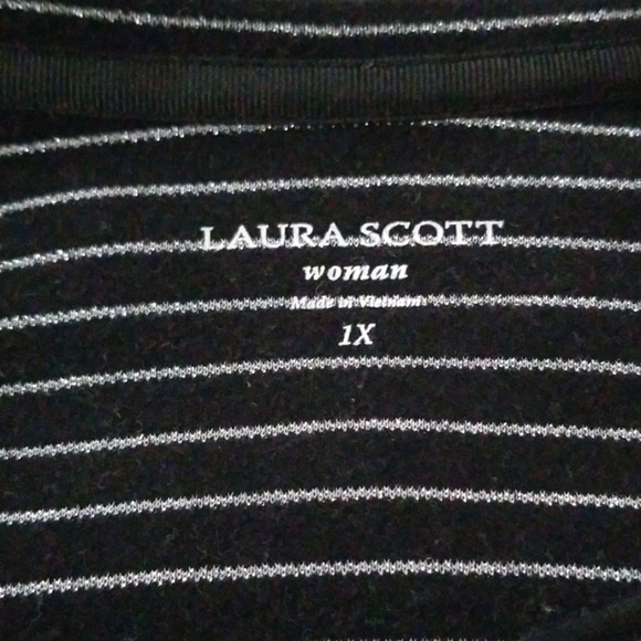 Top - Picture 3 of 3